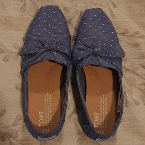 Blue with white polka dot women's Tom's size 6.5, worn once